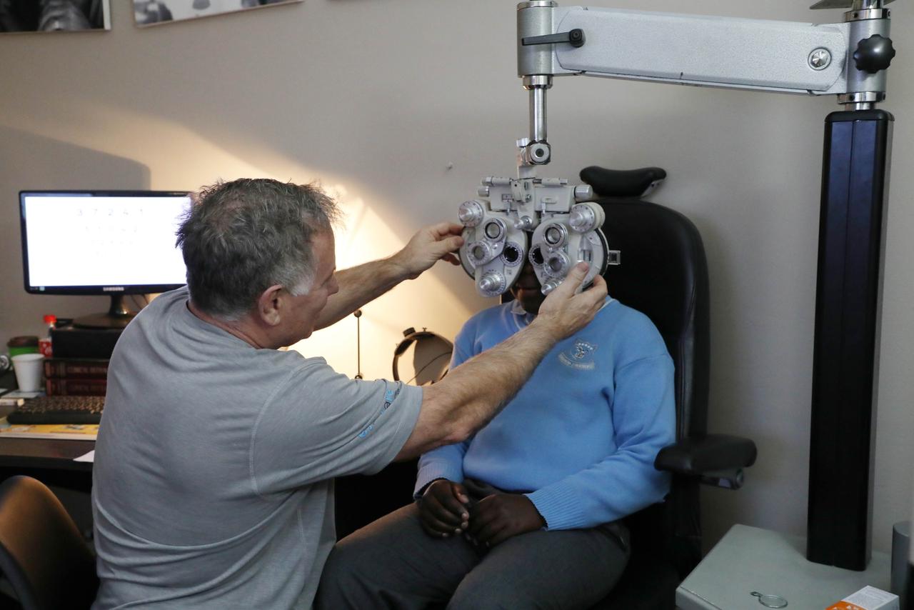 Dr Davies- School screenings school screening